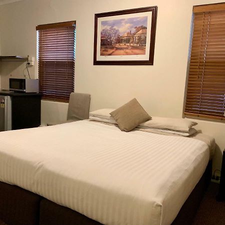 Ashfield Manor Sydney Hotel ภายนอก รูปภาพ