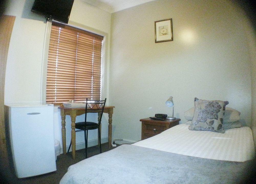 Ashfield Manor Sydney Hotel ภายนอก รูปภาพ