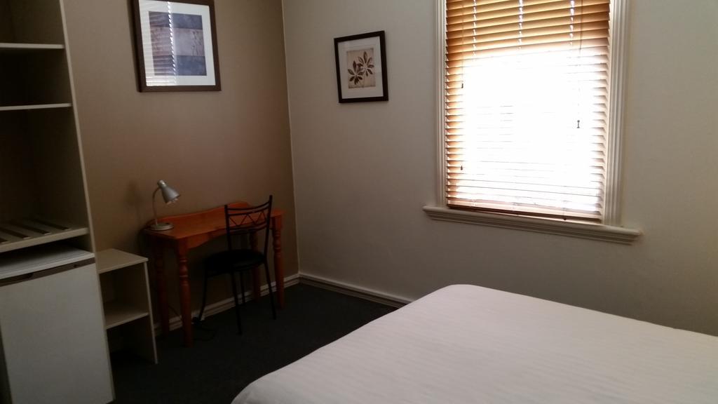 Ashfield Manor Sydney Hotel ภายนอก รูปภาพ