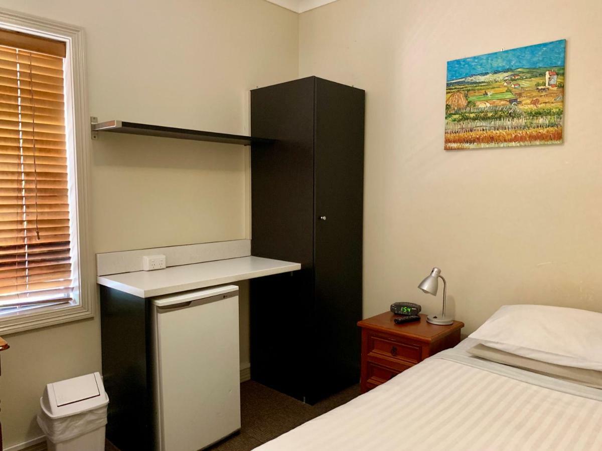 Ashfield Manor Sydney Hotel ภายนอก รูปภาพ