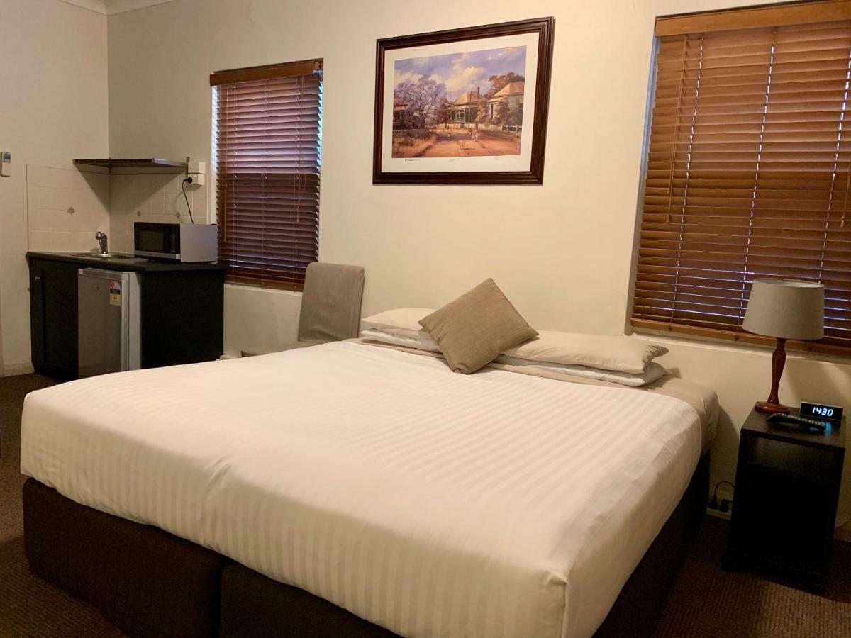 Ashfield Manor Sydney Hotel ภายนอก รูปภาพ