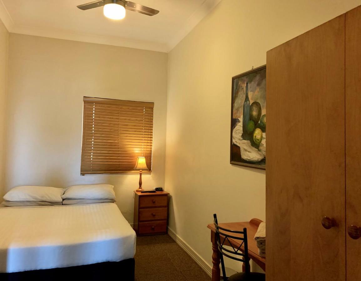 Ashfield Manor Sydney Hotel ภายนอก รูปภาพ